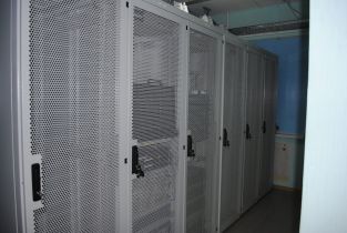 Шкаф напольный CSV Rackmount S 42U-800x800 (перф.)